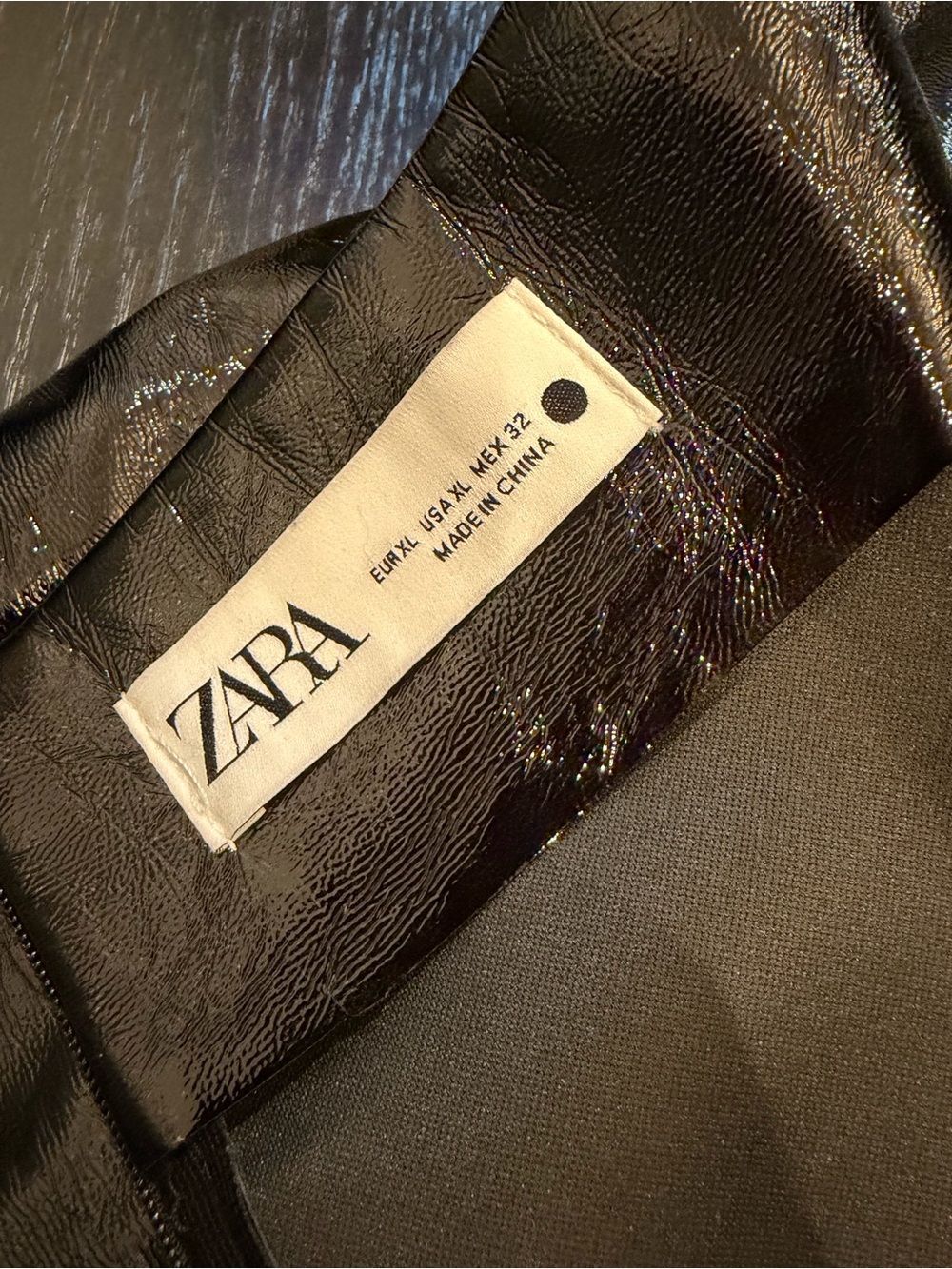 ZARA women’s patent leather black mini skirt